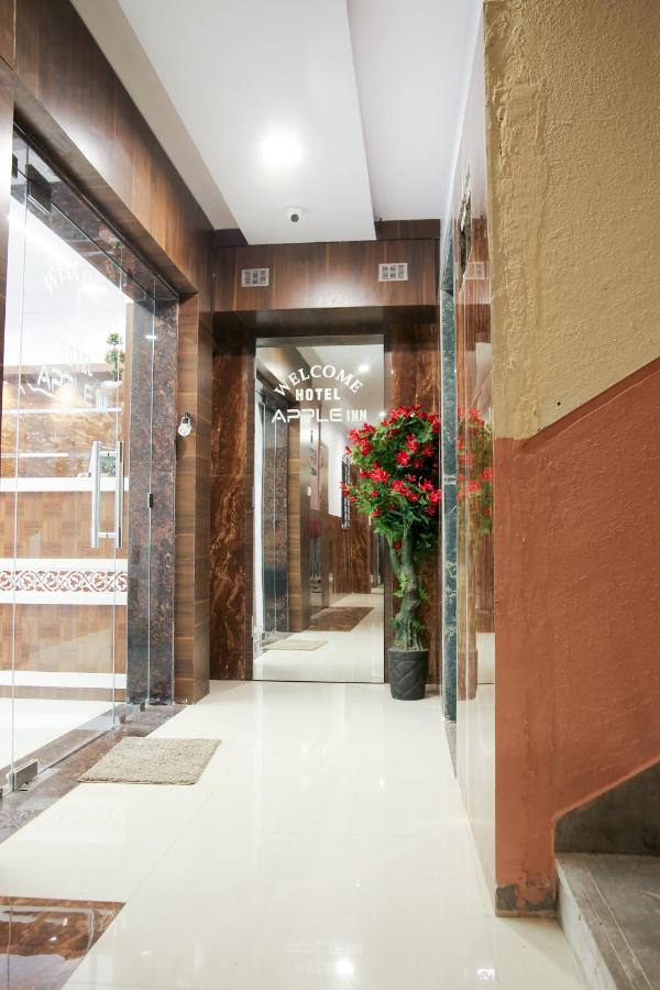 Hotel Apple Inn Нави Мумбай Екстериор снимка