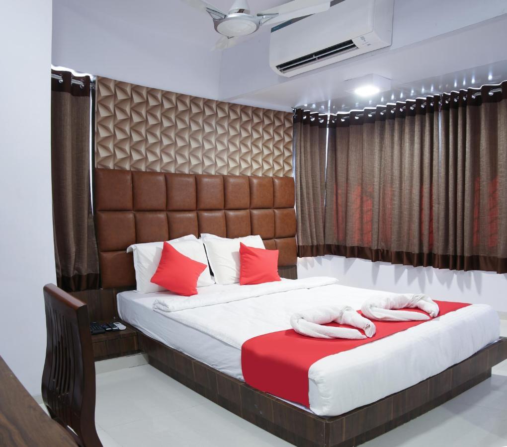 Hotel Apple Inn Нави Мумбай Екстериор снимка