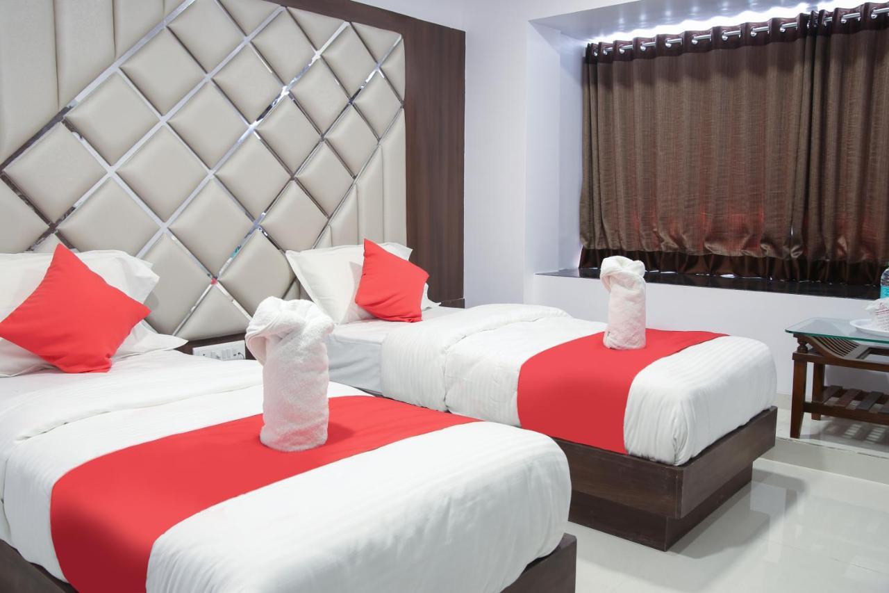 Hotel Apple Inn Нави Мумбай Екстериор снимка