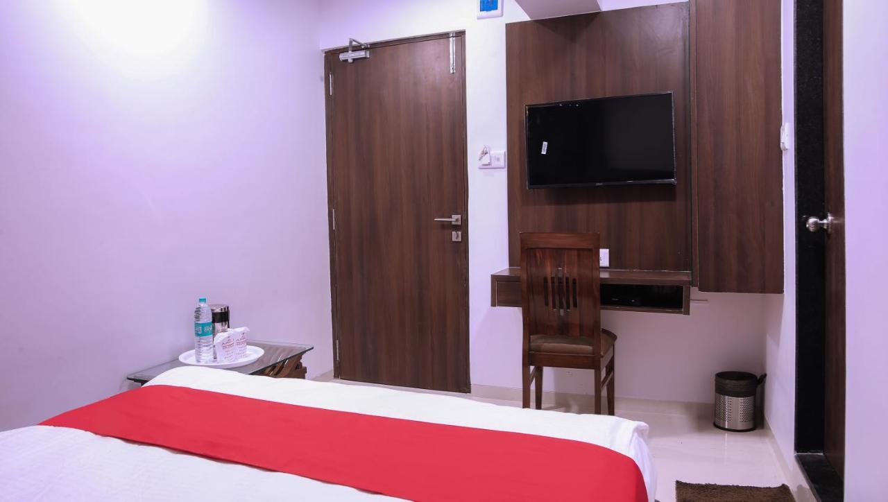 Hotel Apple Inn Нави Мумбай Екстериор снимка